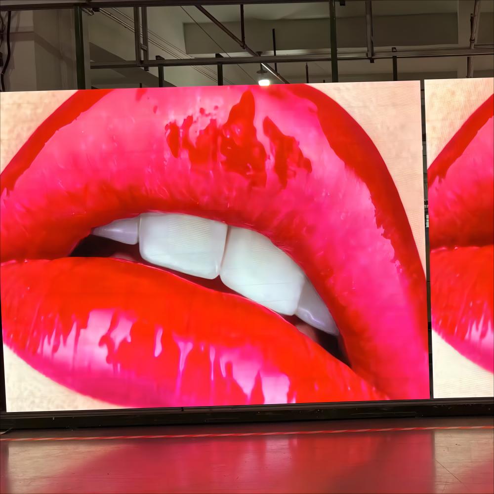 640*480mm Aluminum Cabinet LED display screen